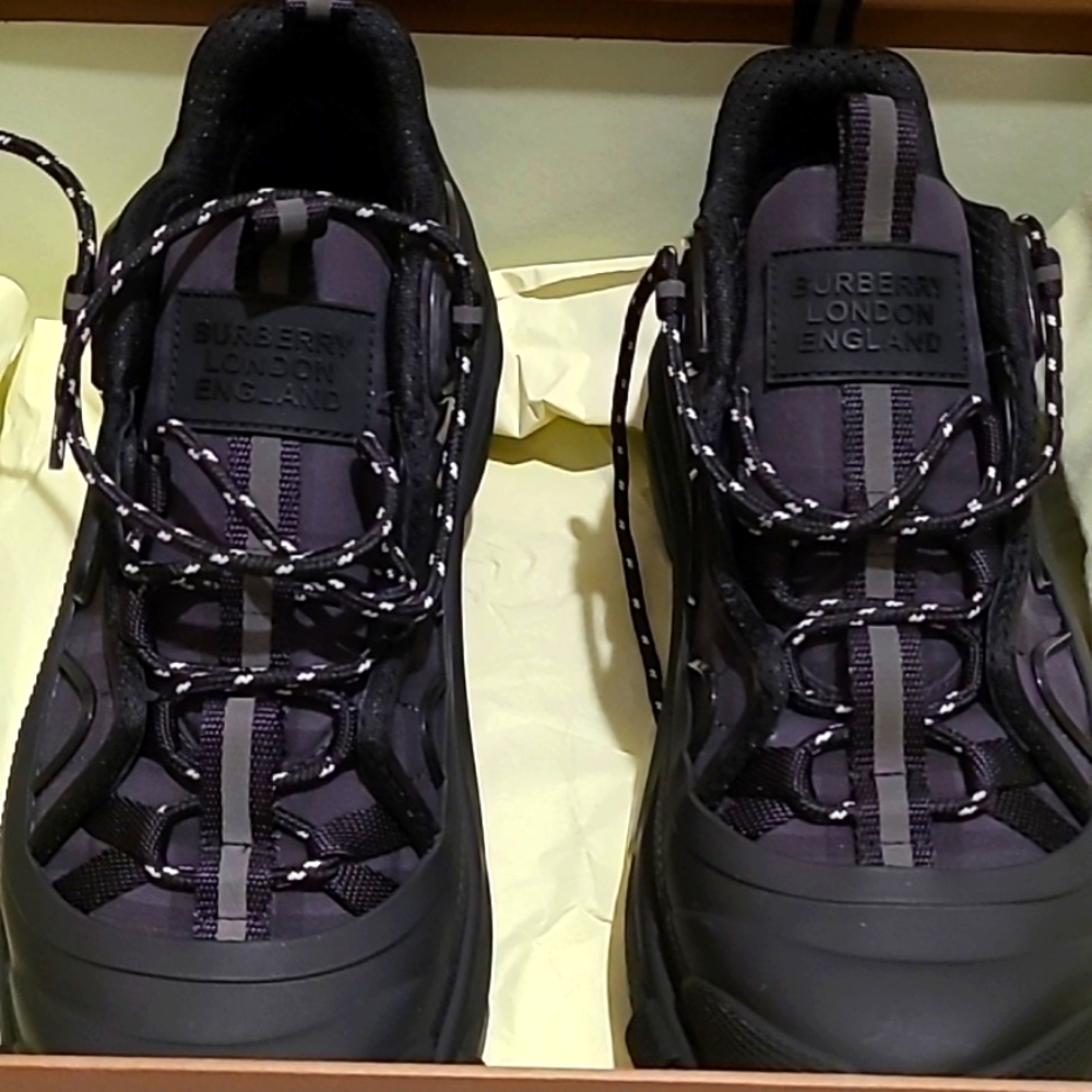 MEN BURBERRY JOGGERS